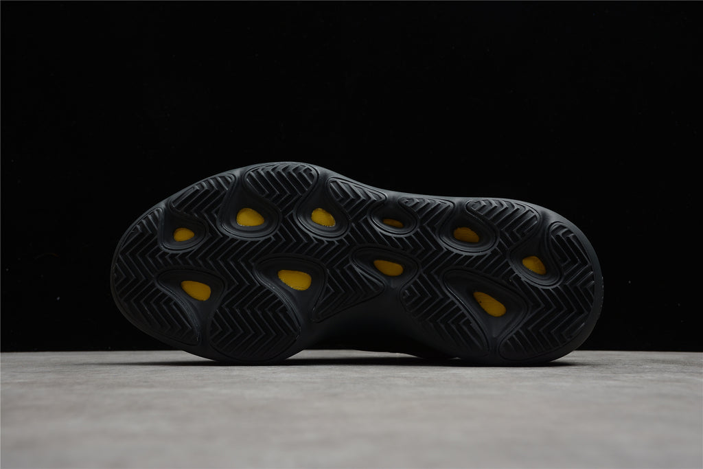 Adidas Yeezy 700 V3 – Negro