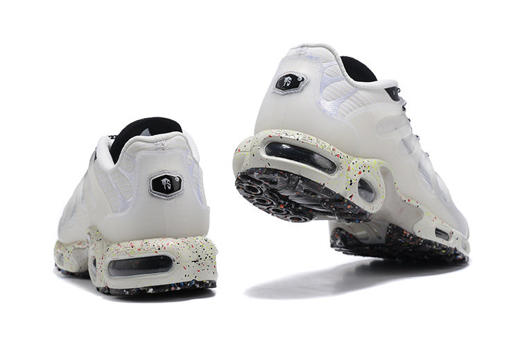 Air Max Plus Terrascape – Blanco / Negro