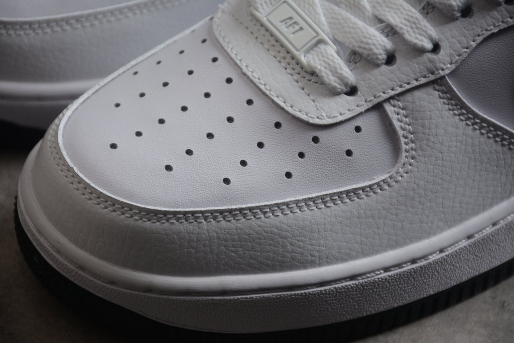 Air Force 1 Low – Blanco / Negro