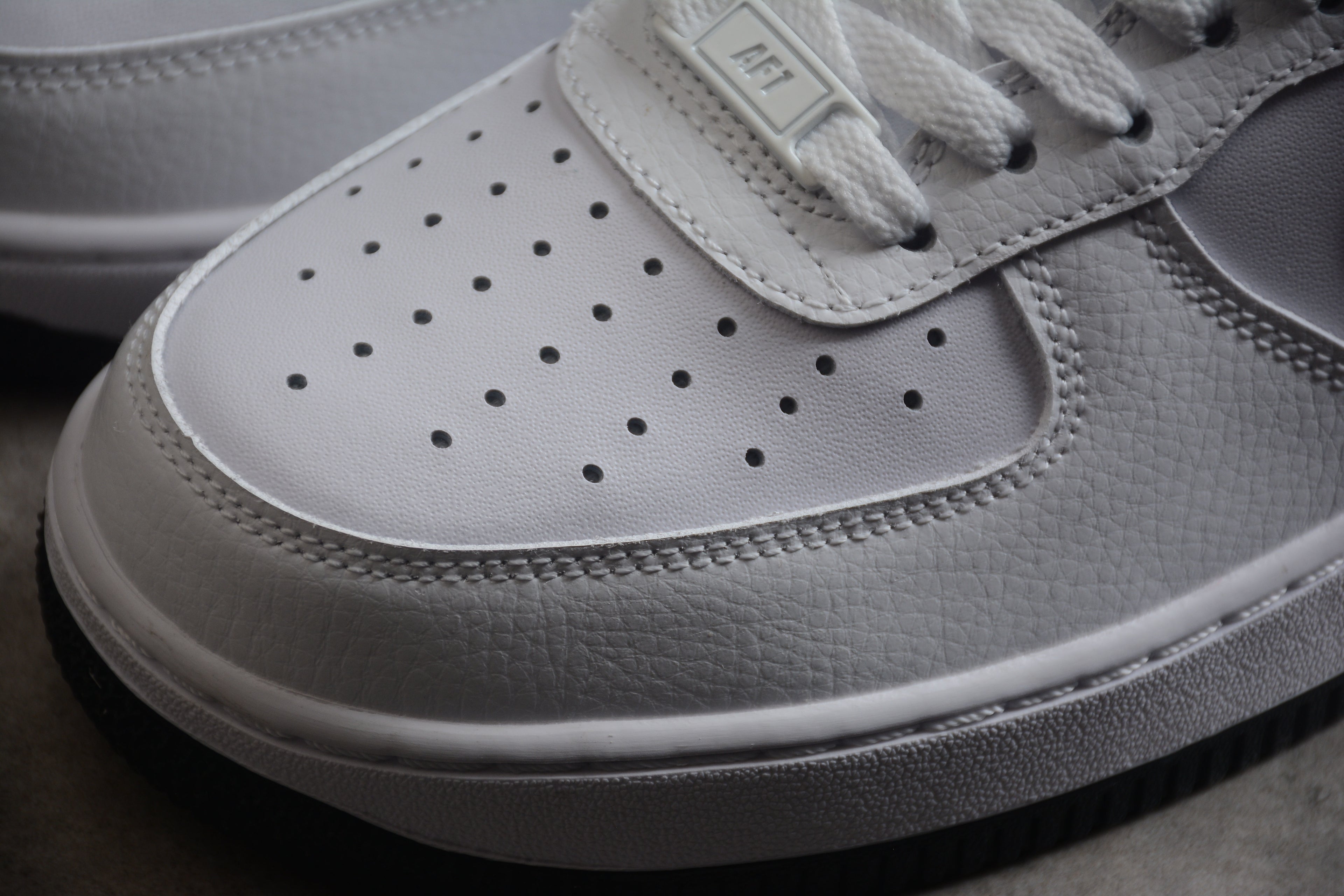 Air Force 1 Low – Blanco / Negro