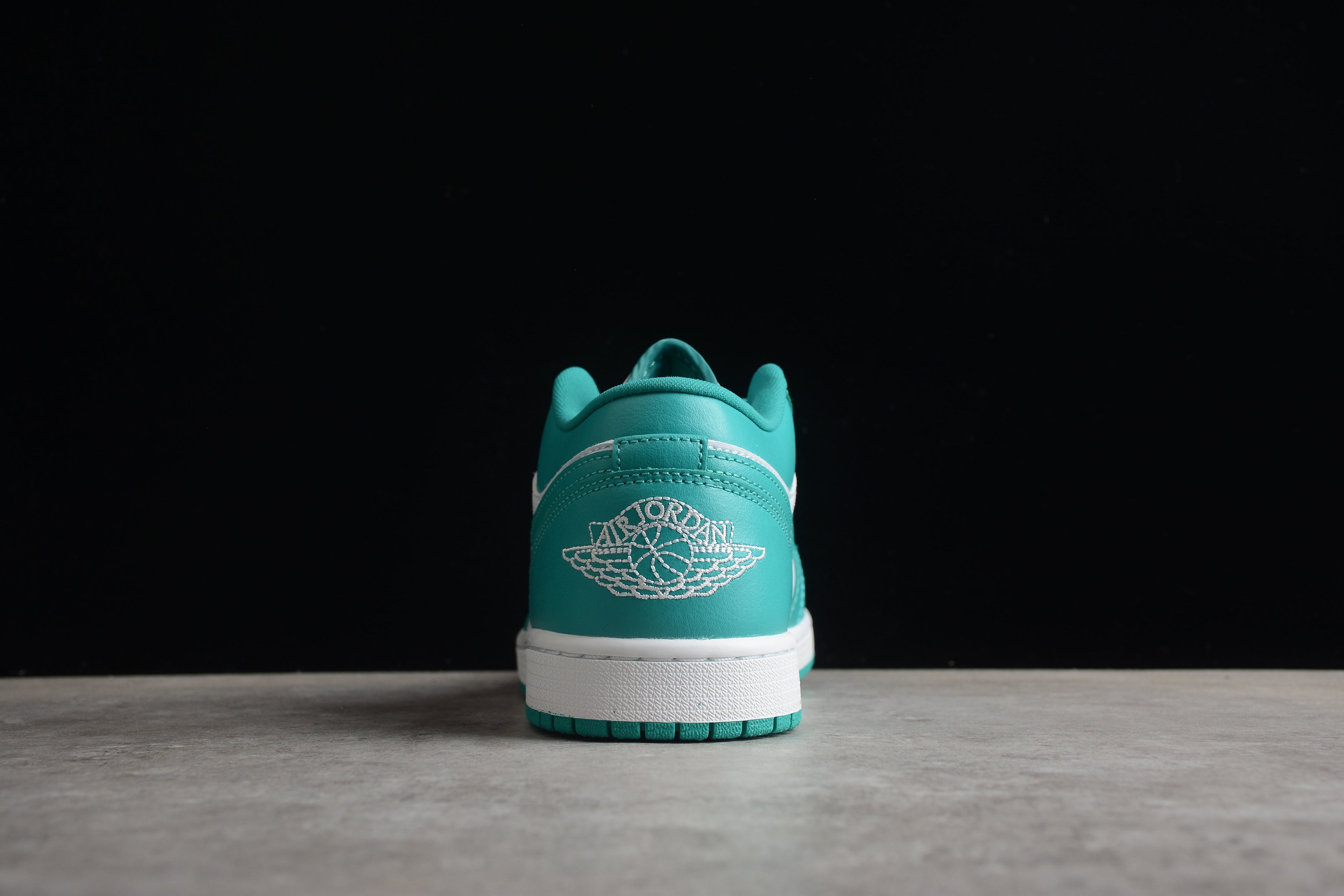 Jordan 1 Low – Turquesa / Blanco