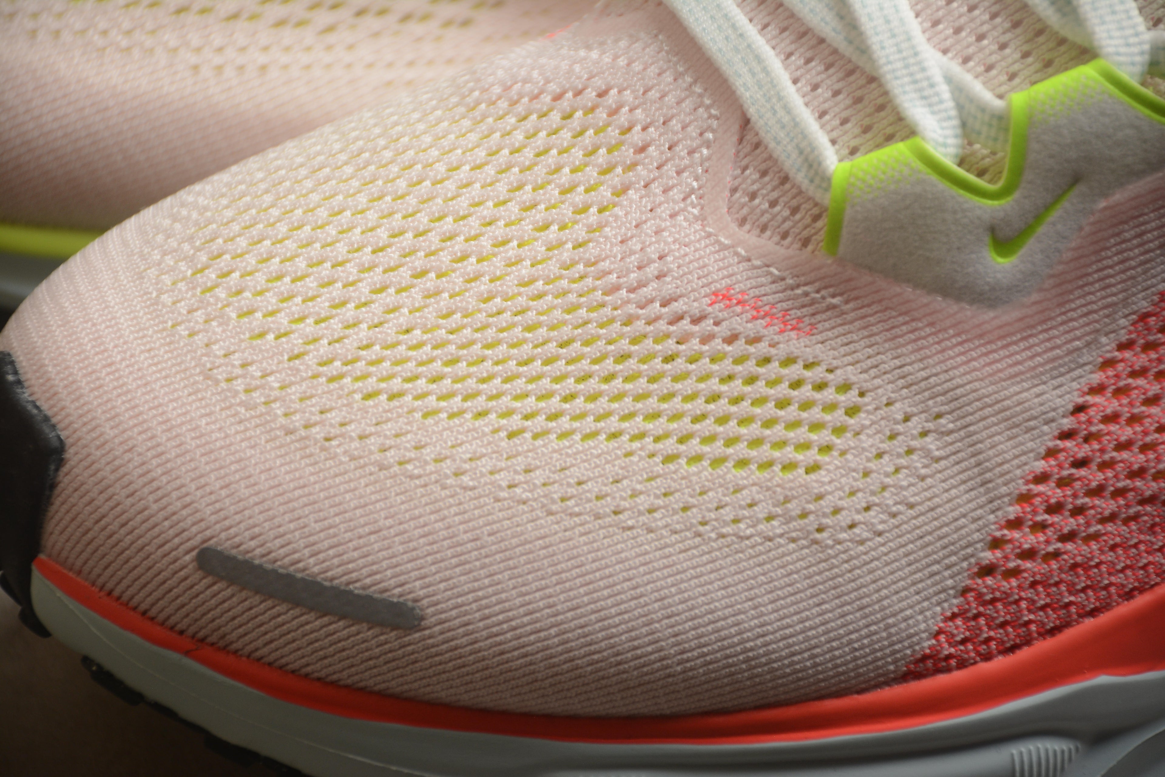 Pegasus 41 – Rosa / Blanco