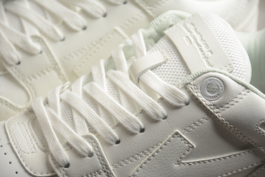 Off-White – Blanco