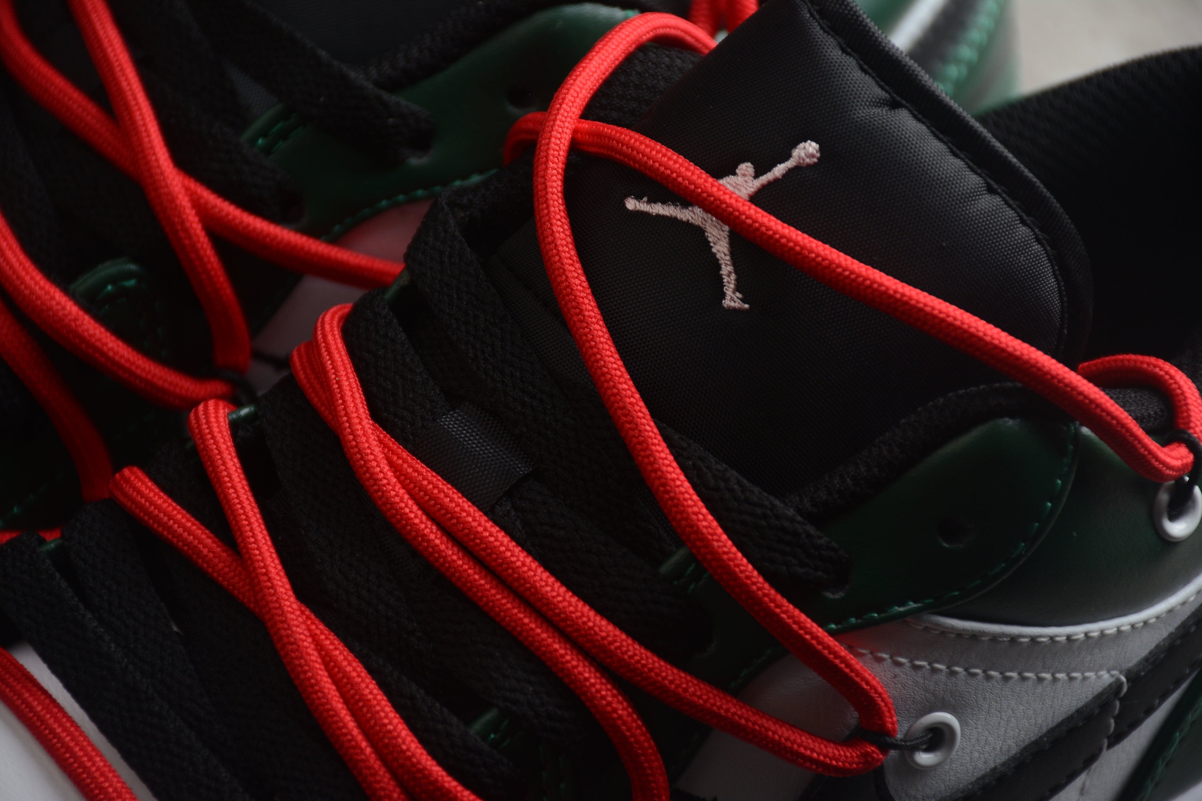 Jordan 1 Low – Verde Oscuro