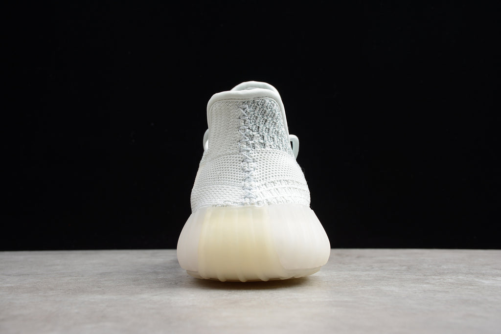 Adidas Yeezy 350 – Azul Claro / Blanco
