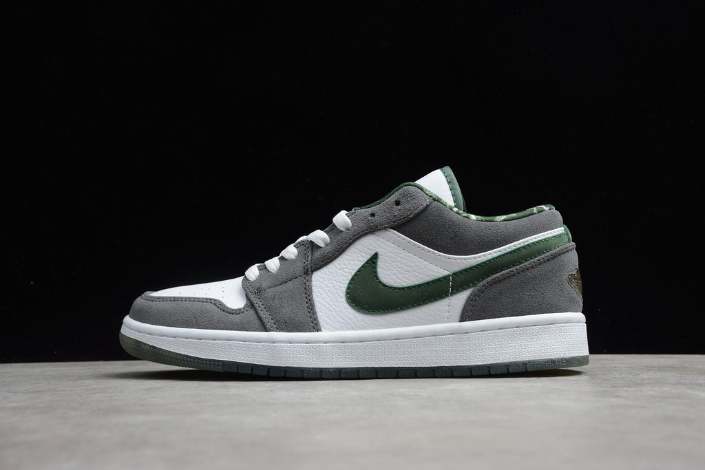 Jordan 1 Low – Beige Oscuro / Negro