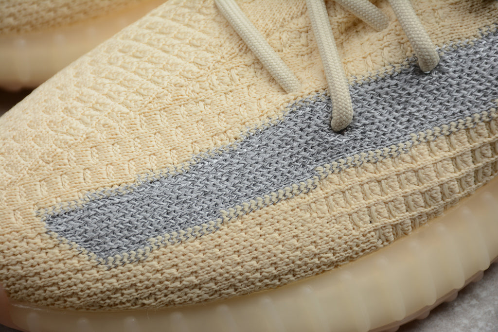 Adidas Yeezy 350 – Beige / Gris