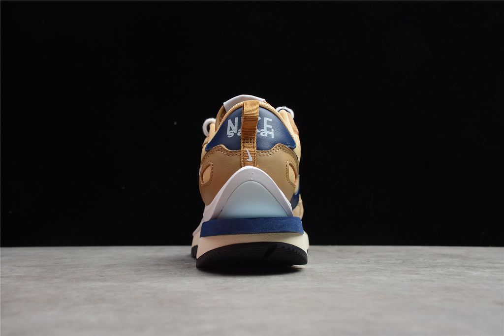 Sacai x VaporWaffle – Marrón / Azul
