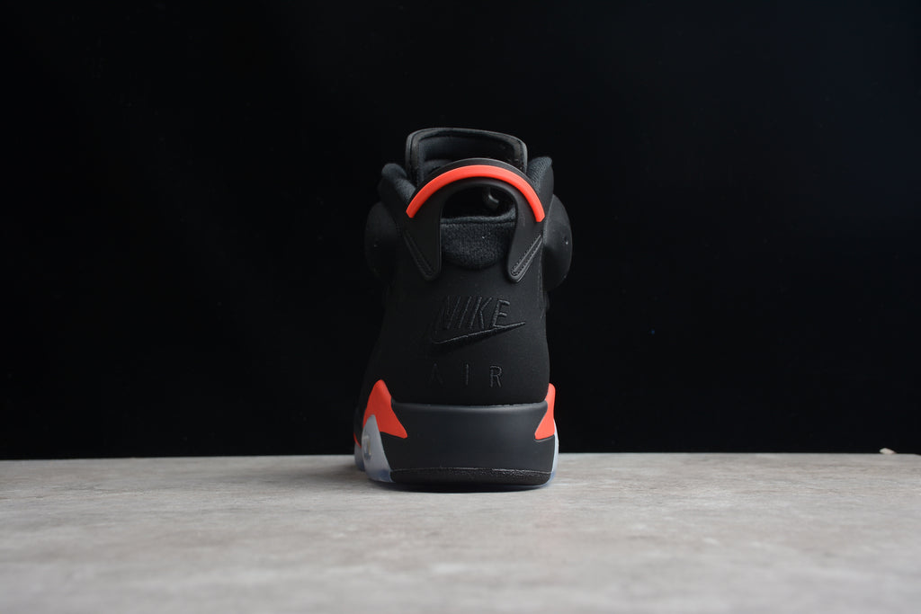 Air Jordan 6 – Negro / Rojo