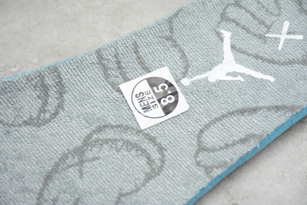 Air Jordan 4 – Gris