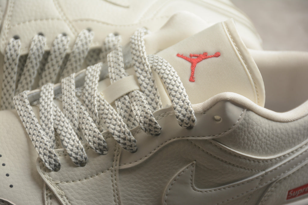 Dunk SB Supreme – Beigie