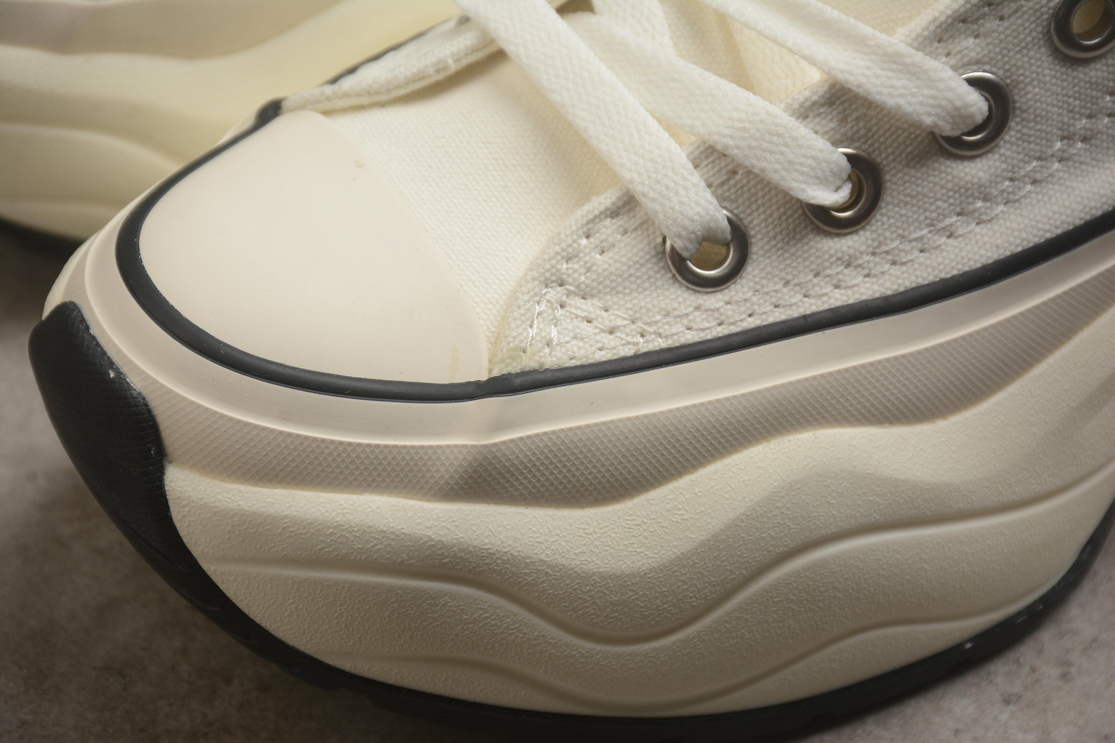 Converse Surget Trainer – Blanco / Negro