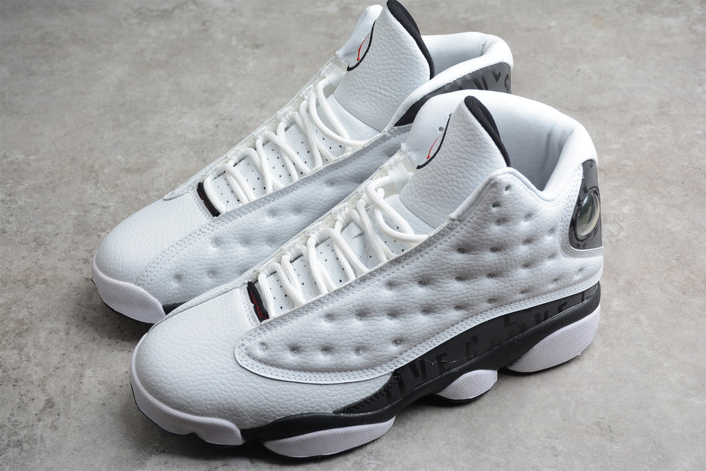 Air Jordan 13 – Blanco / Gris