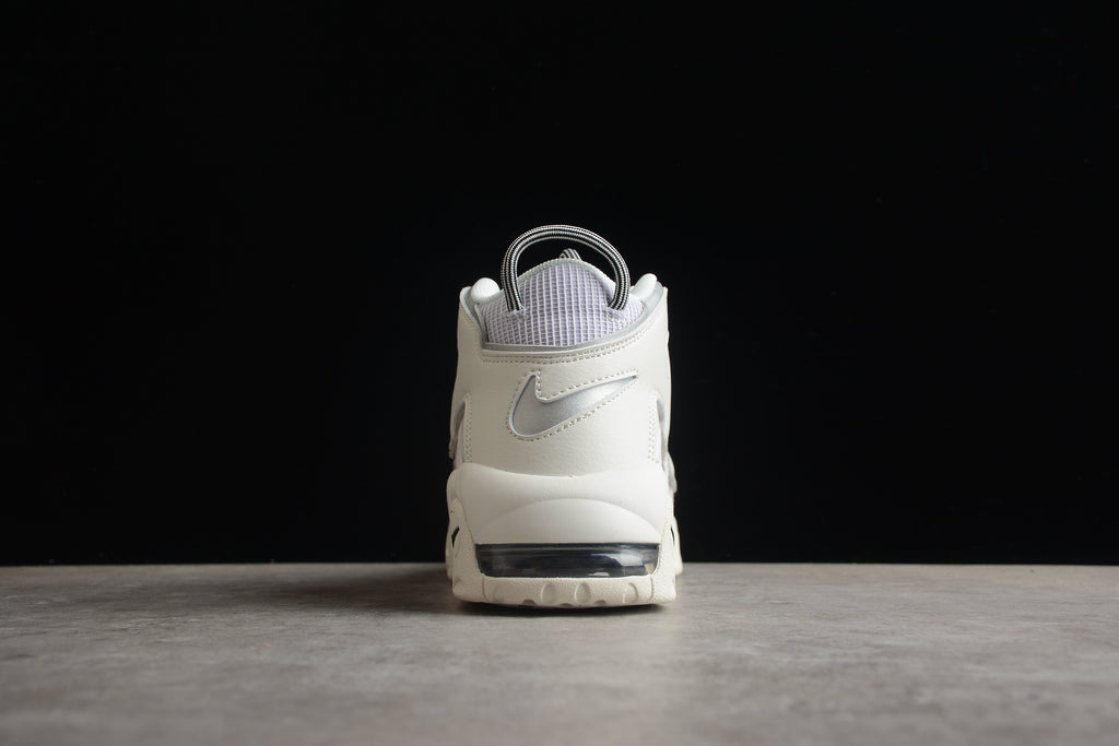 Air More Uptempo – Blanco / Rosa / Lila