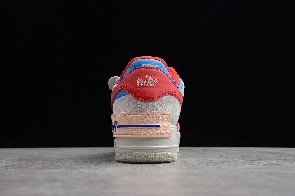 Air Force 1 Shadow – Gris / Rosa / Rojo