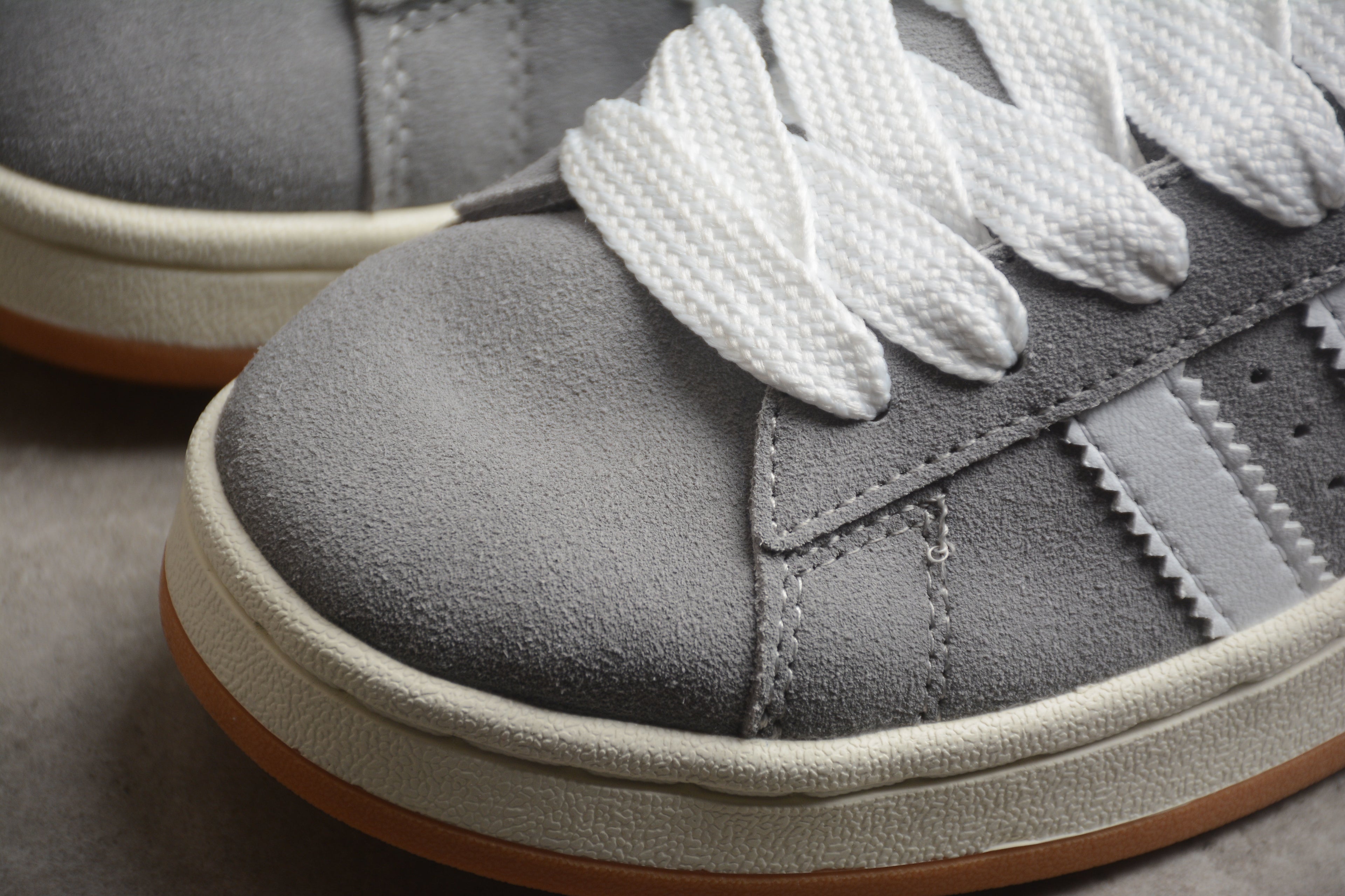 didas Campus 00S – Gris