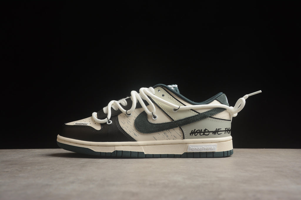 Dunk SB – Blanco / Gris / Negro