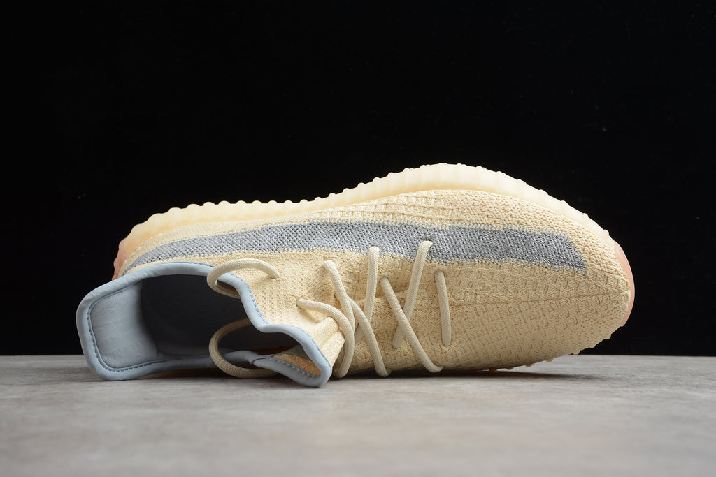 Adidas Yeezy 350 – Beige / Gris