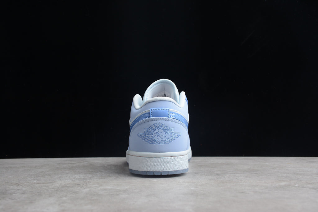 Jordan 1 Low – Full Azul Claro