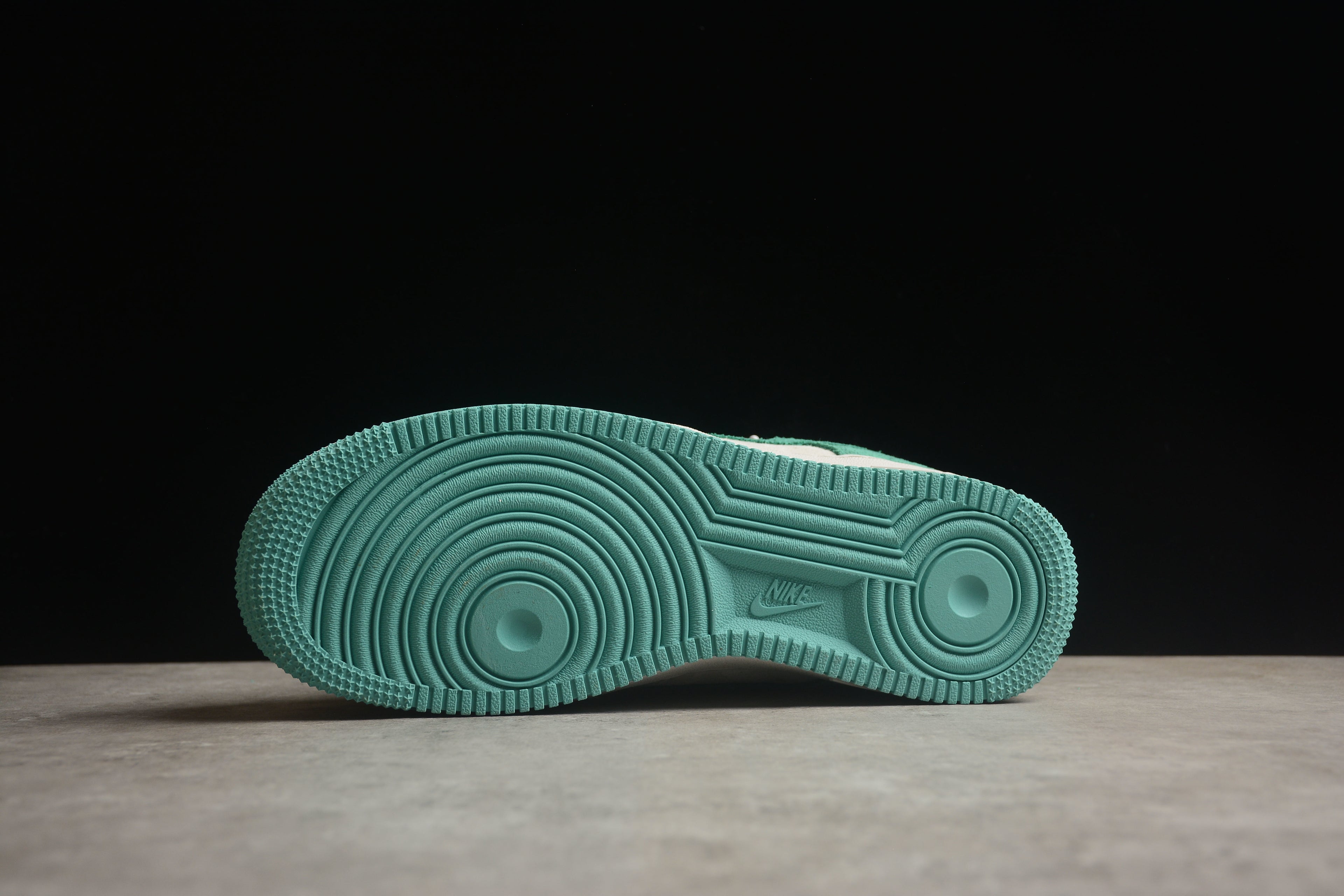 Air Force 1 Low – Turquesa / Beigie