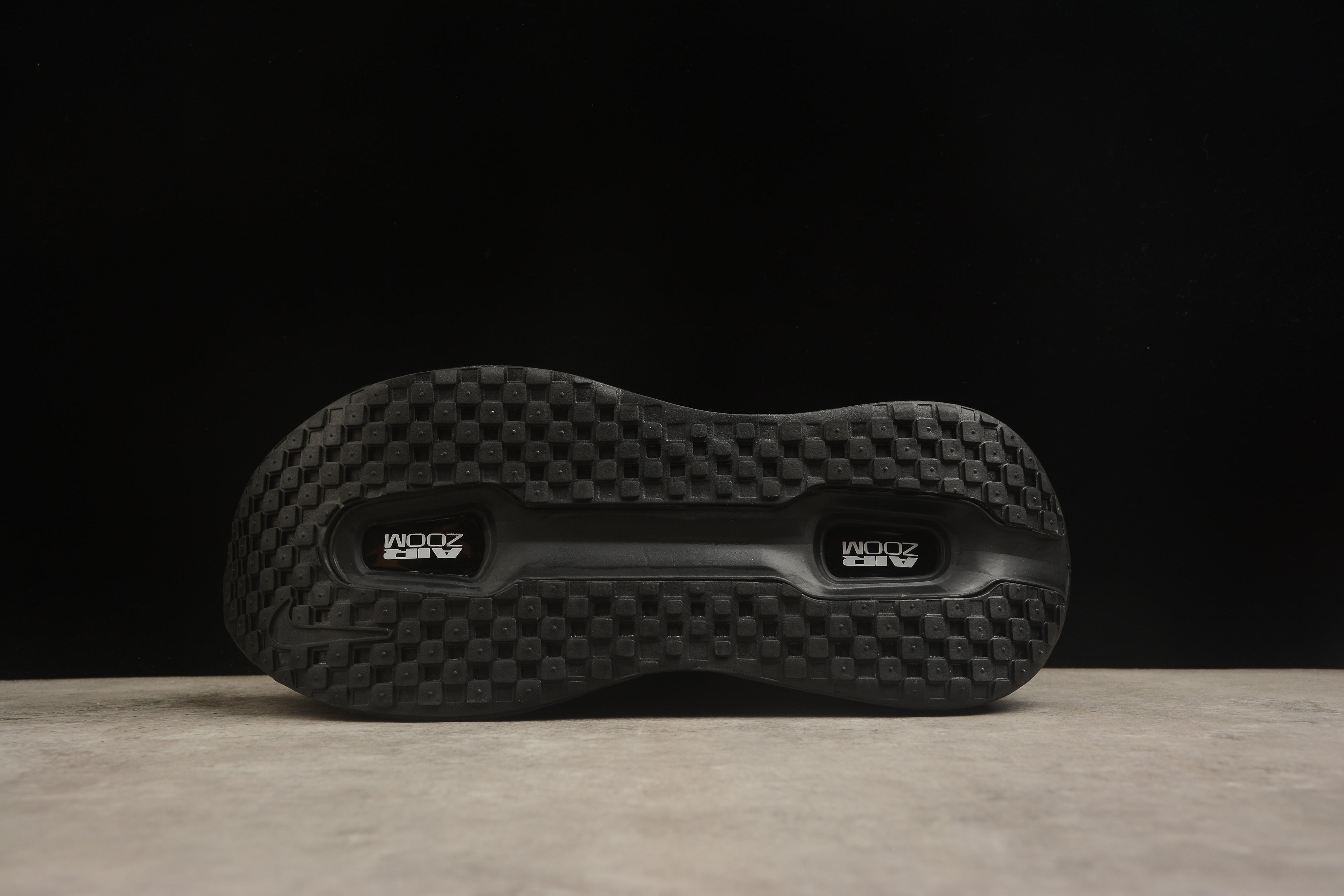 Vomero Premium – Negro