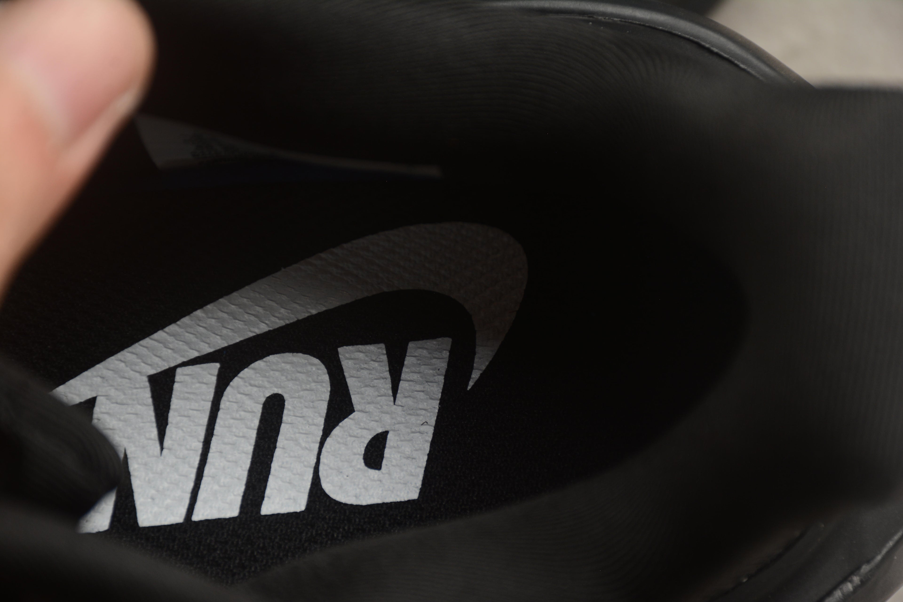 Vomero Premium – Negro