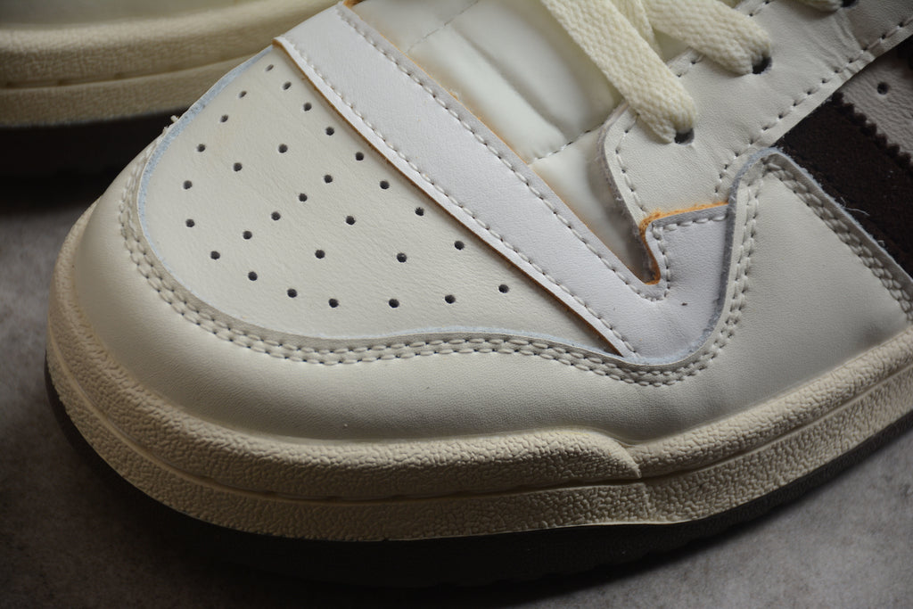 Adidas Forum – Beige / Marrón / Negro