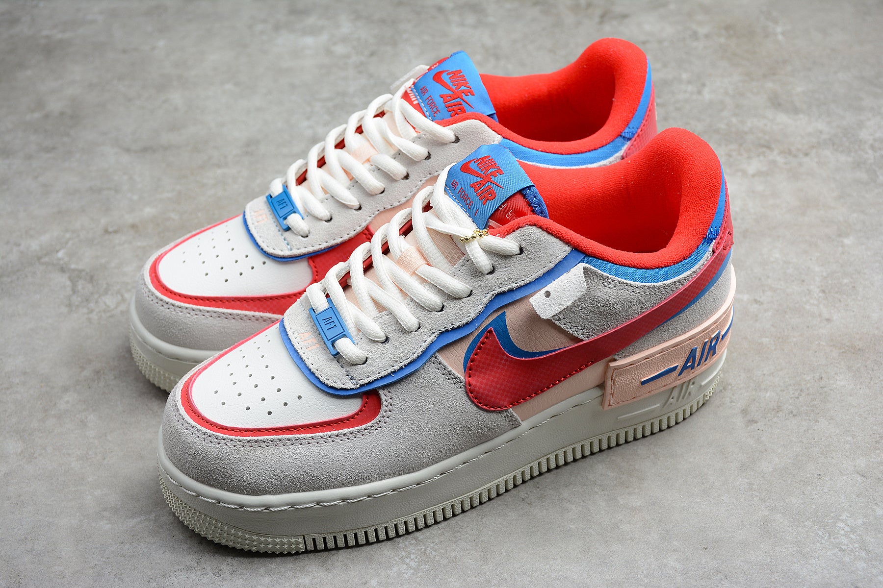 Air Force 1 Shadow – Gris / Rosa / Rojo