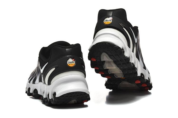 Air Max DN 8 – Negro / Blanco