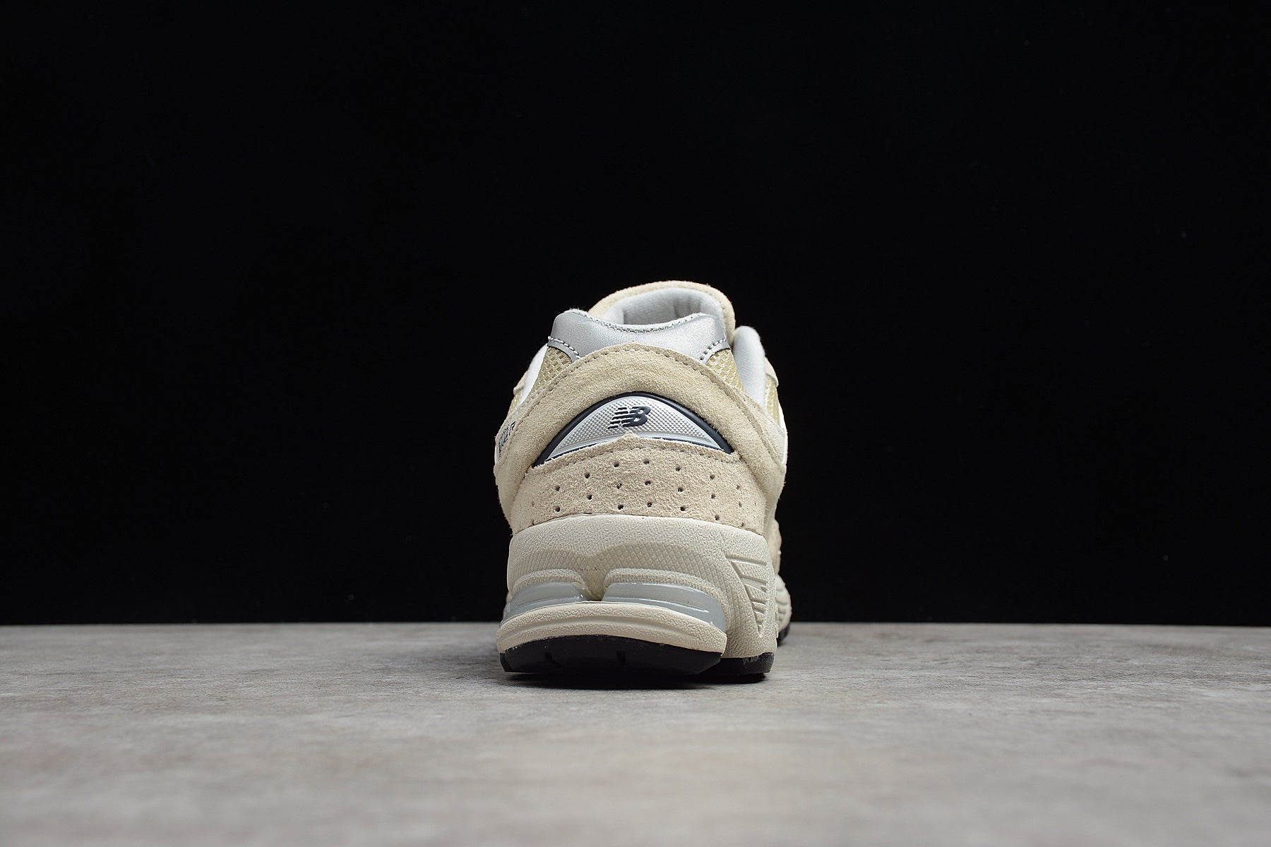New Balance 2002R – Beige