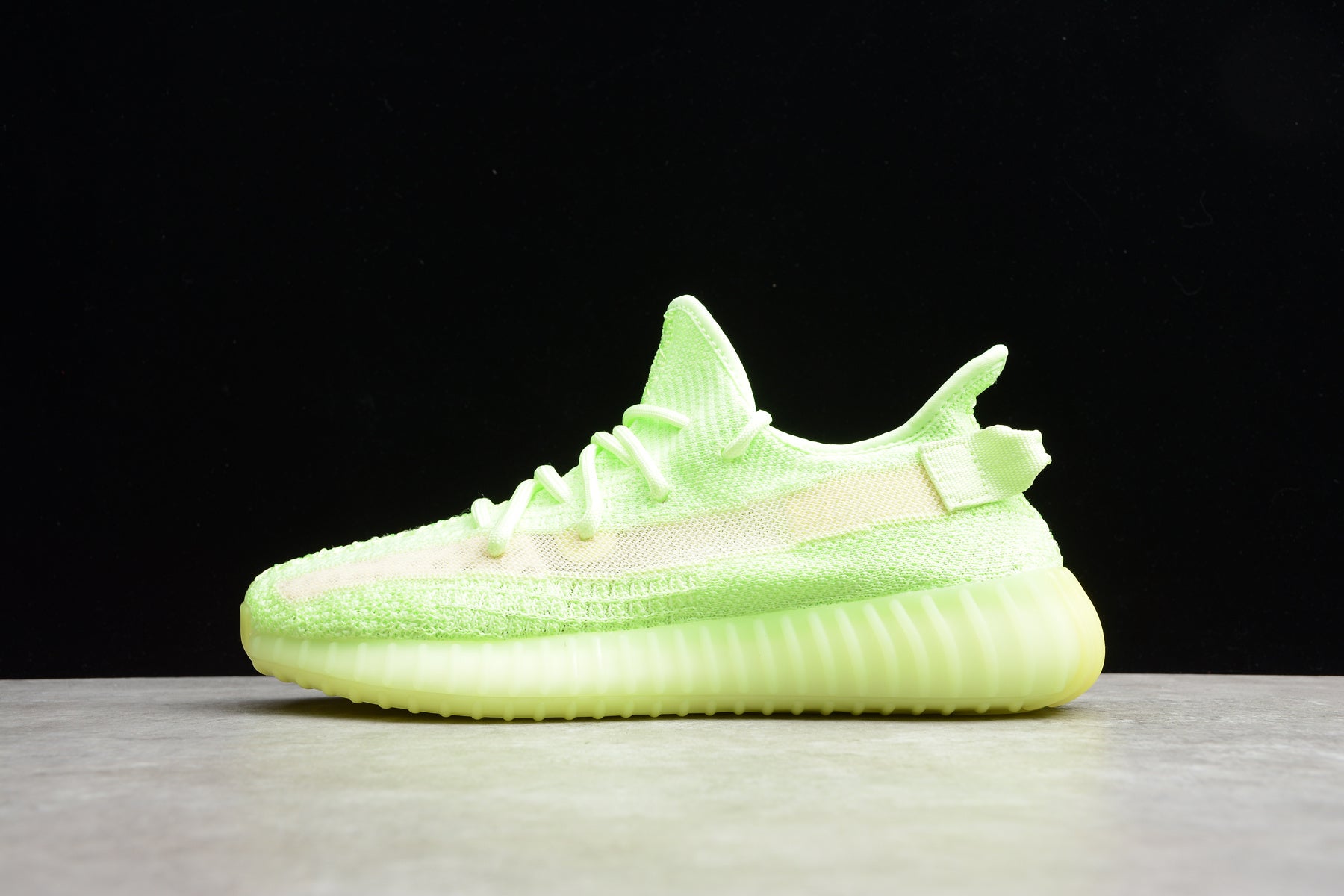 Adidas Yeezy 350 – Fluorescente