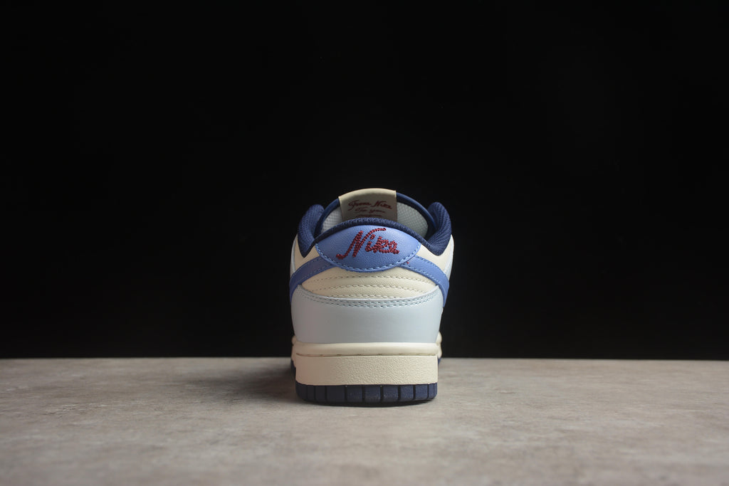 Dunk SB – Azul / Blanco