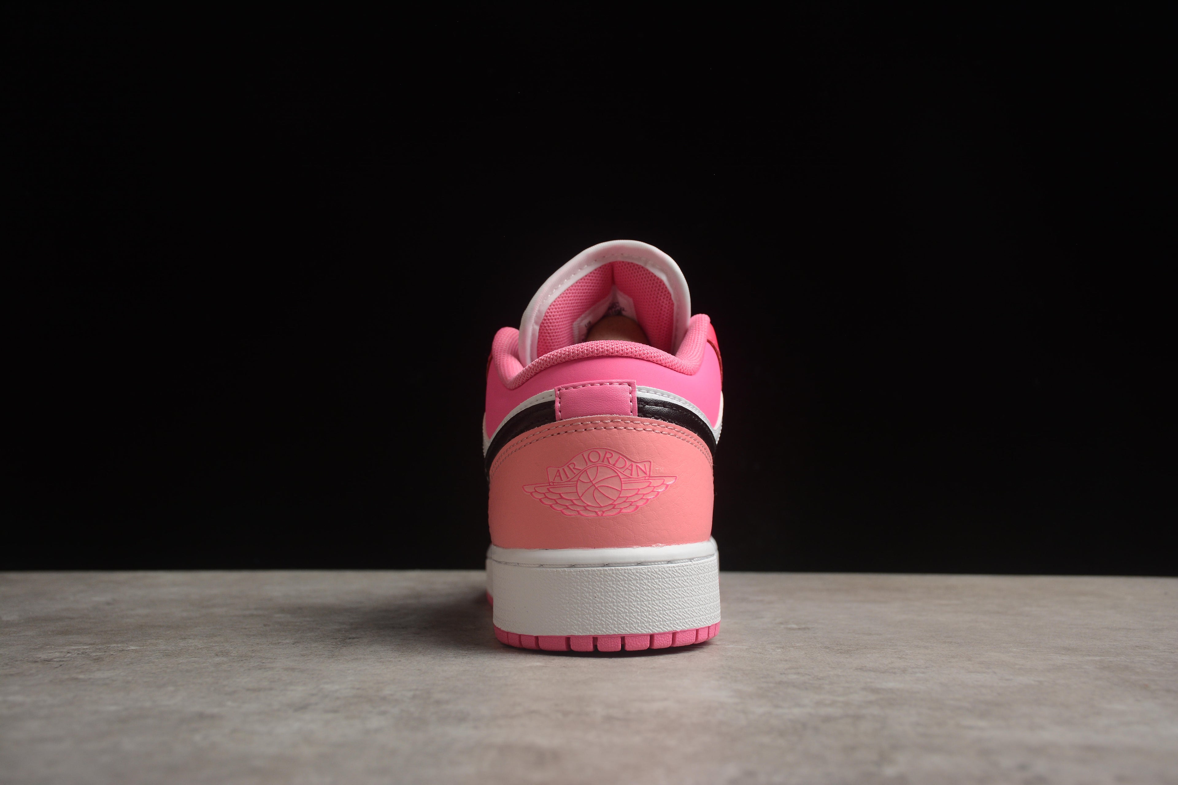 Jordan 1 Low – Rosa Claro y Oscuro / Blanco