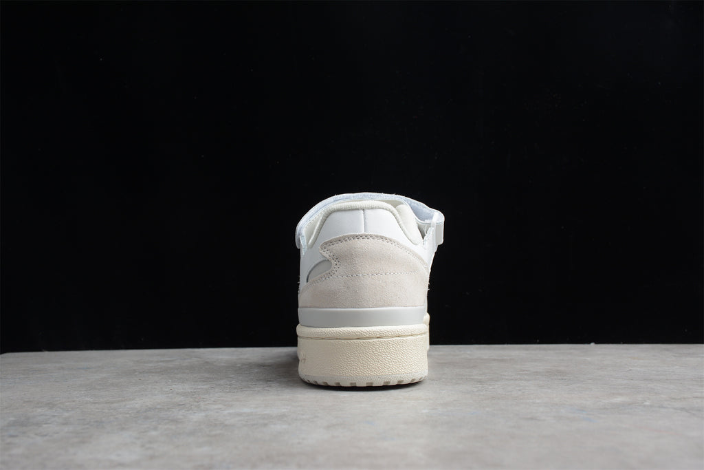 Adidas Forum – Blanco / Beige / Gris