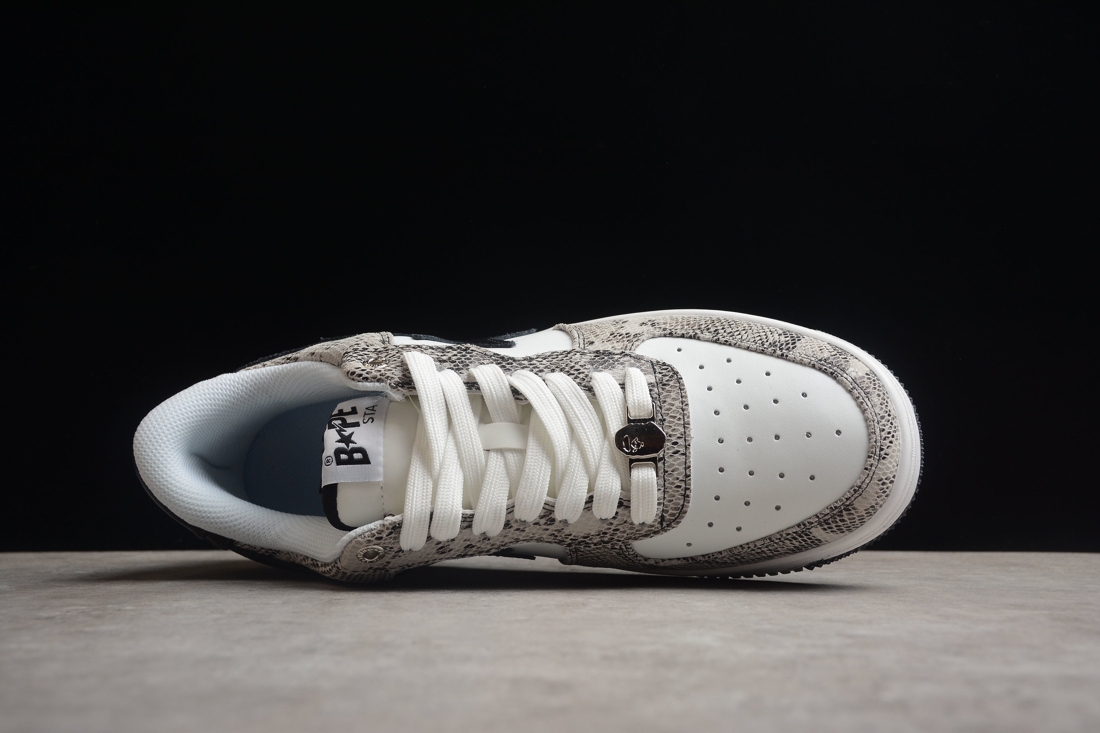 BAPE STA – Blanco / Negro