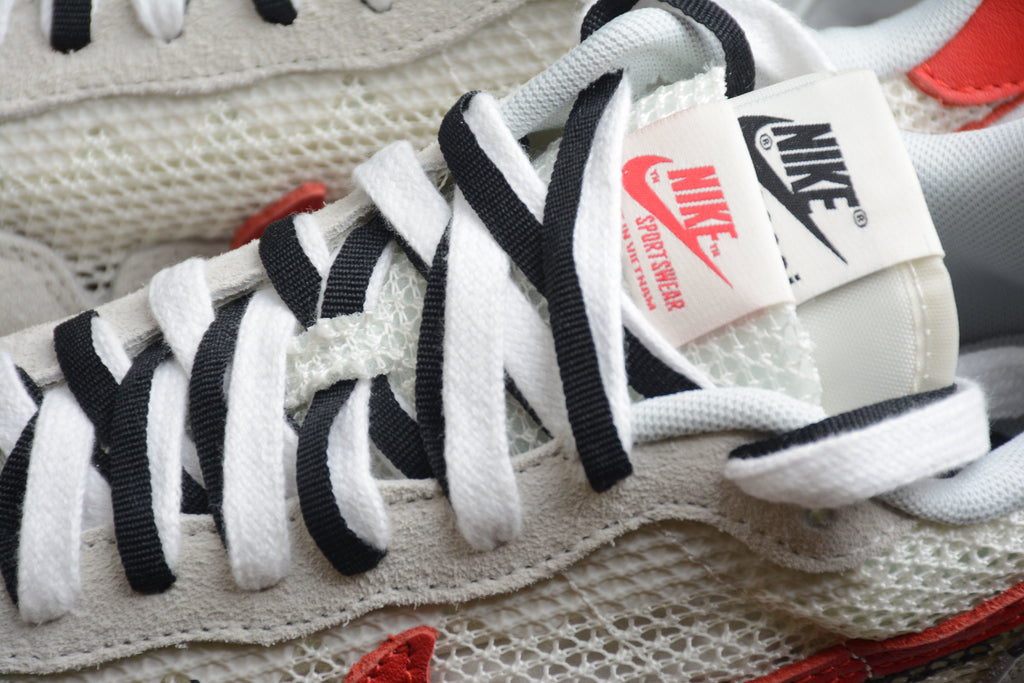 Sacai x VaporWaffle – Blanco / Rojo