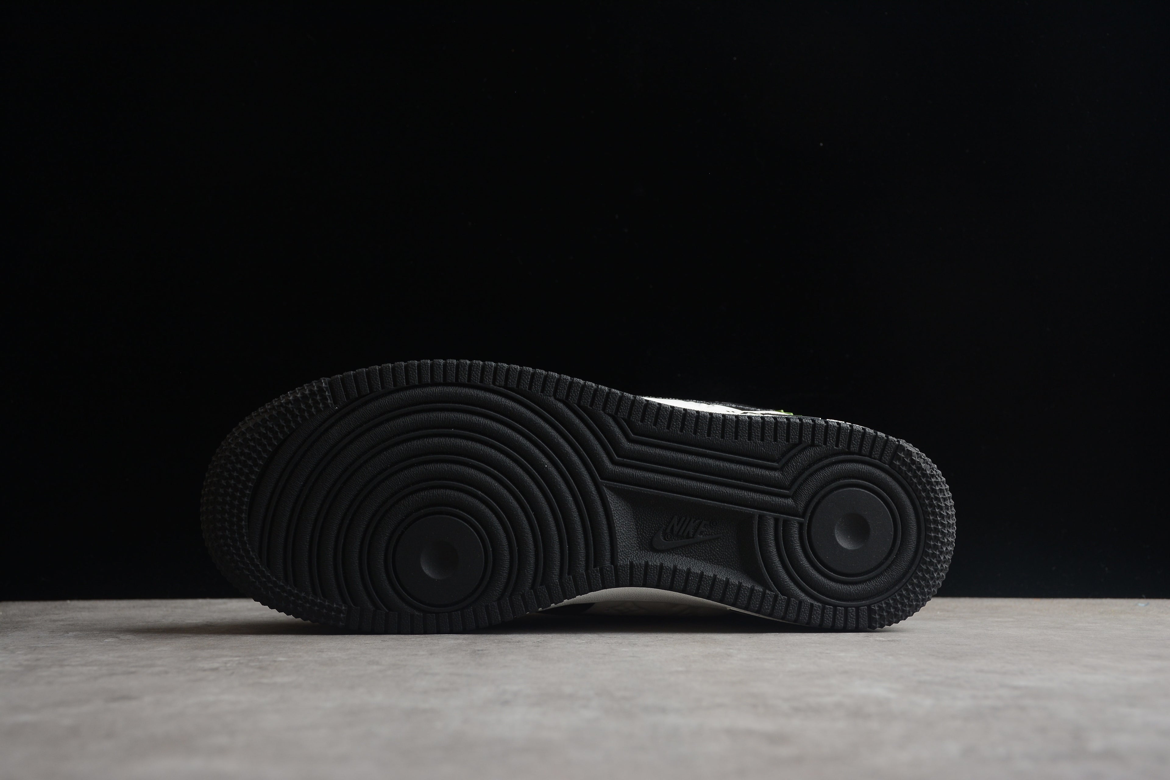 Air Force 1 Low LV – Blanco / Negro