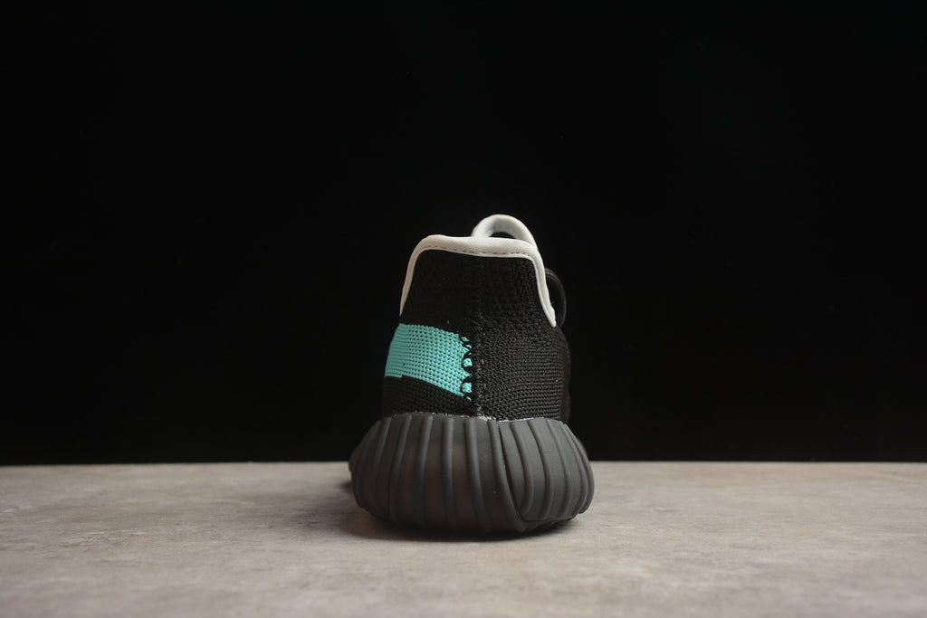 Adidas Yeezy 350 – Negro / Azul