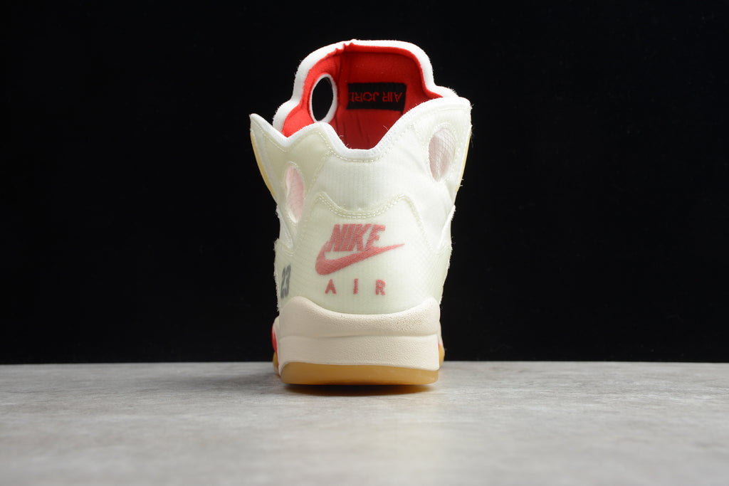 Air Jordan 5 – Beige