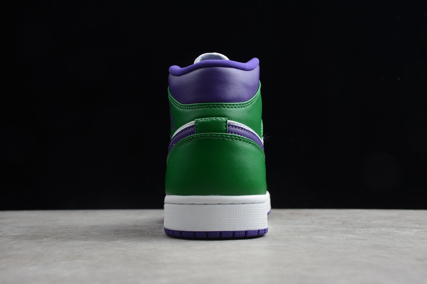 Air Jordan 1 Mid – Verde / Lila