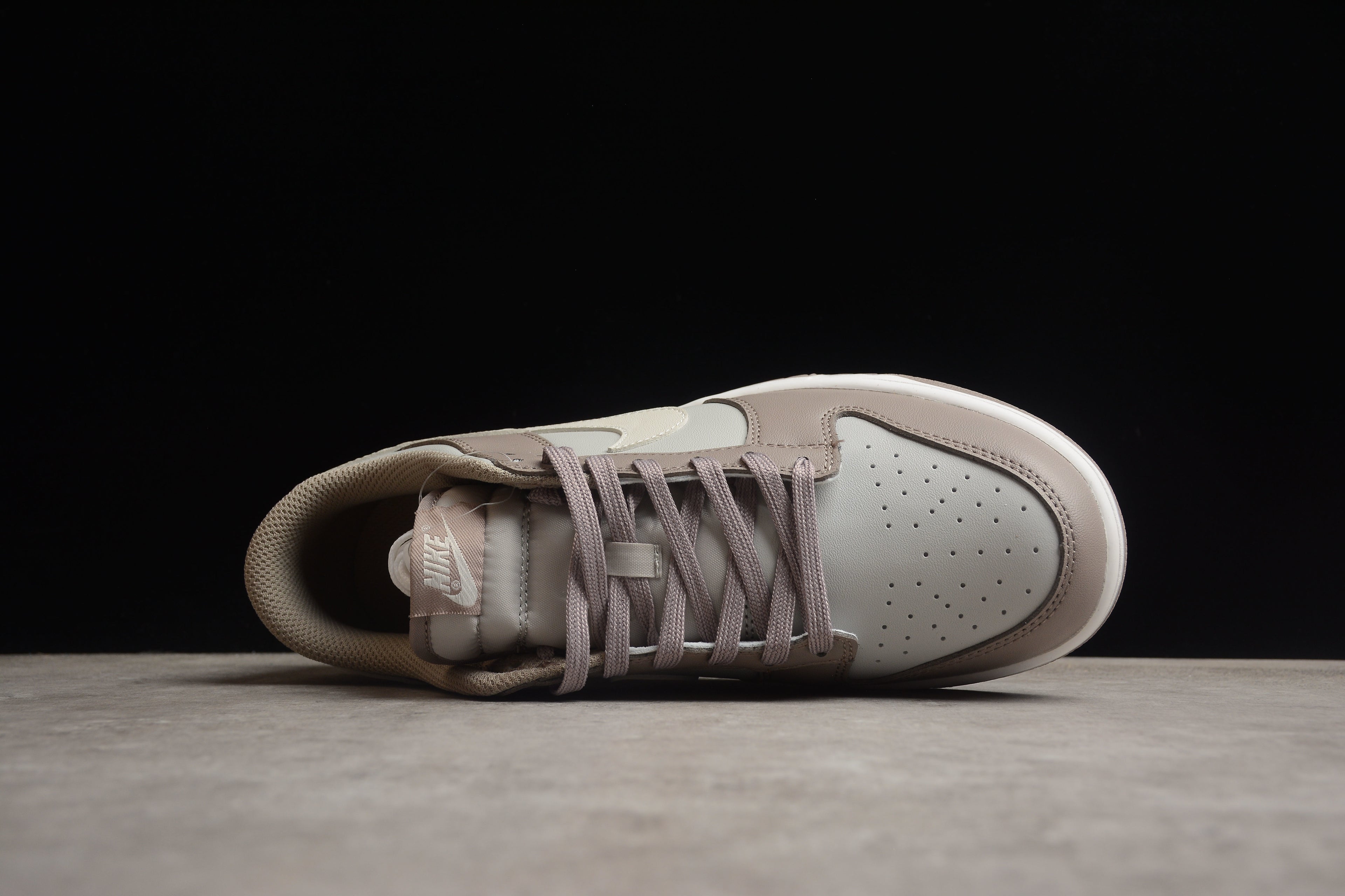 Dunk SB – Marrón / Gris