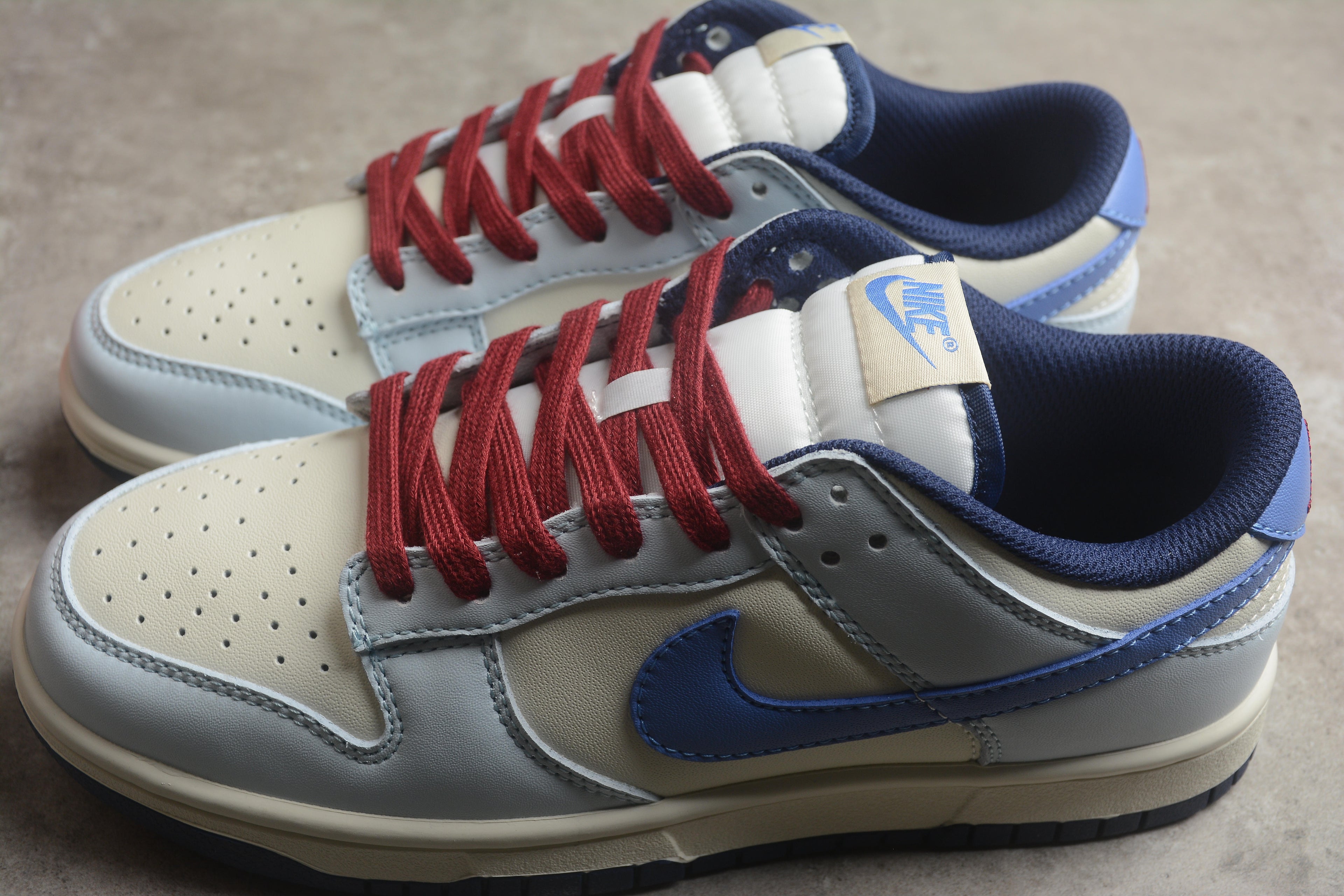 Dunk SB – Azul / Blanco