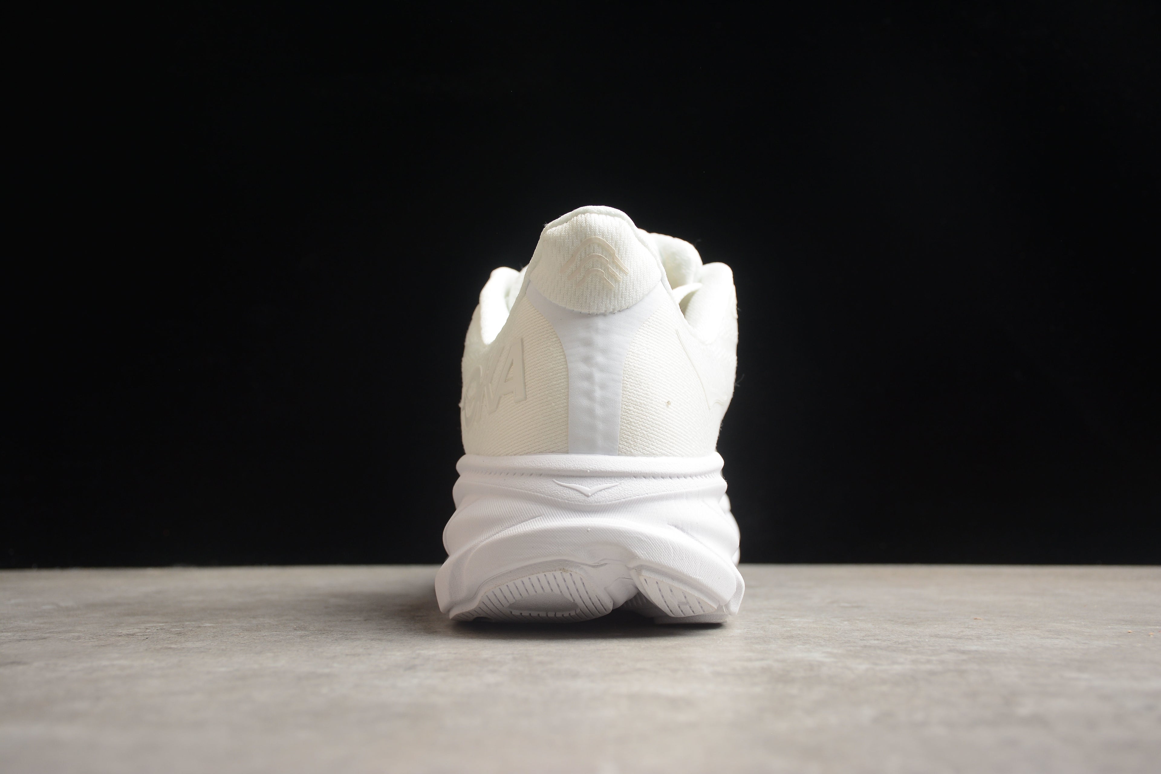 Hoka Clifton 9 – Blanco