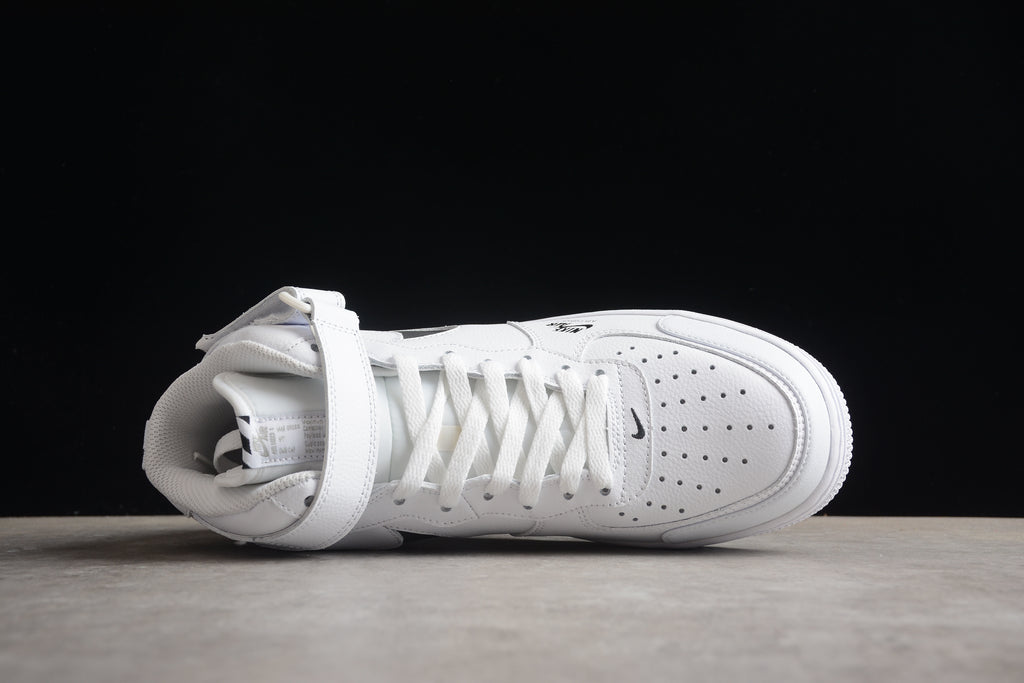 Air Force 1 High – Blanco / Negro