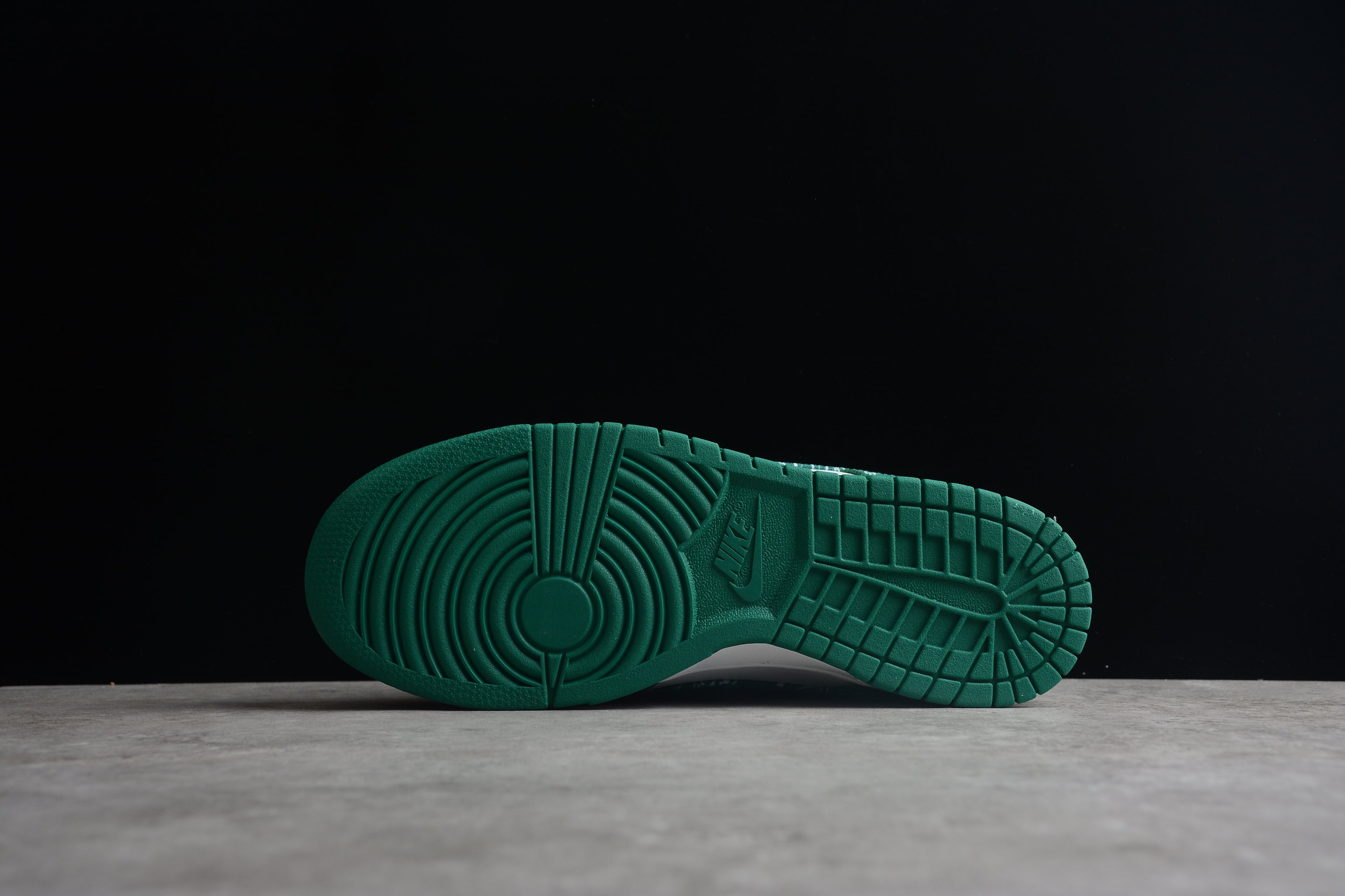 Dunk SB – Verde / Blanco
