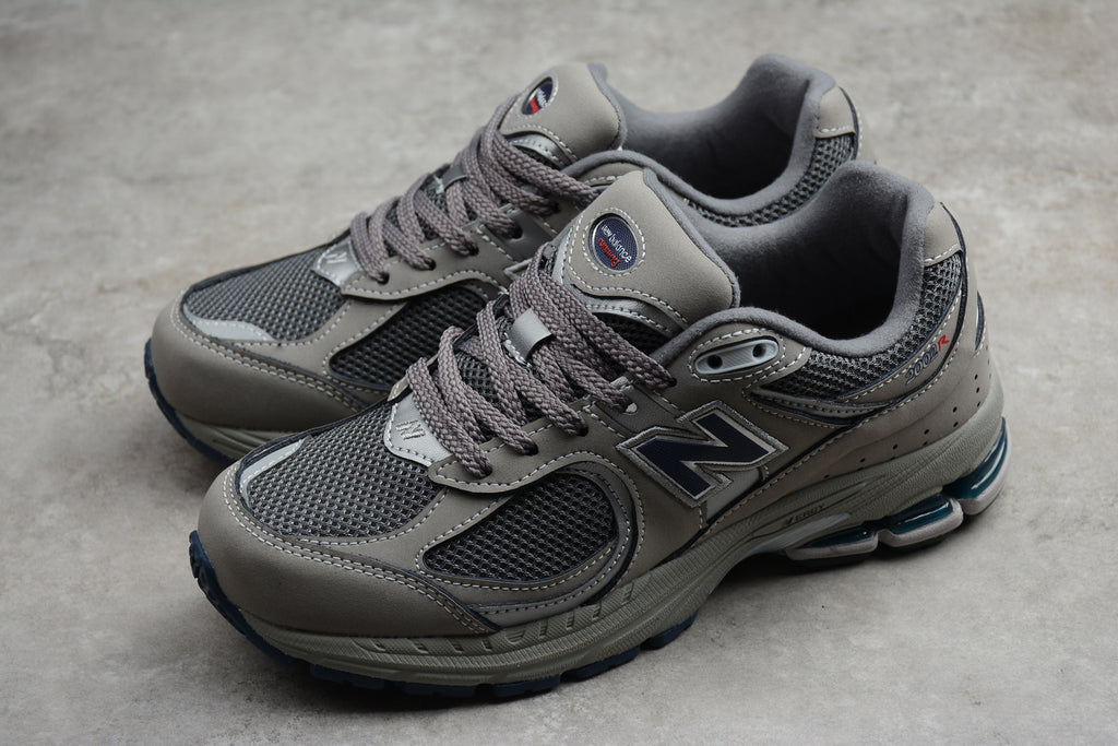 New Balance 2002R – Gris / Beige