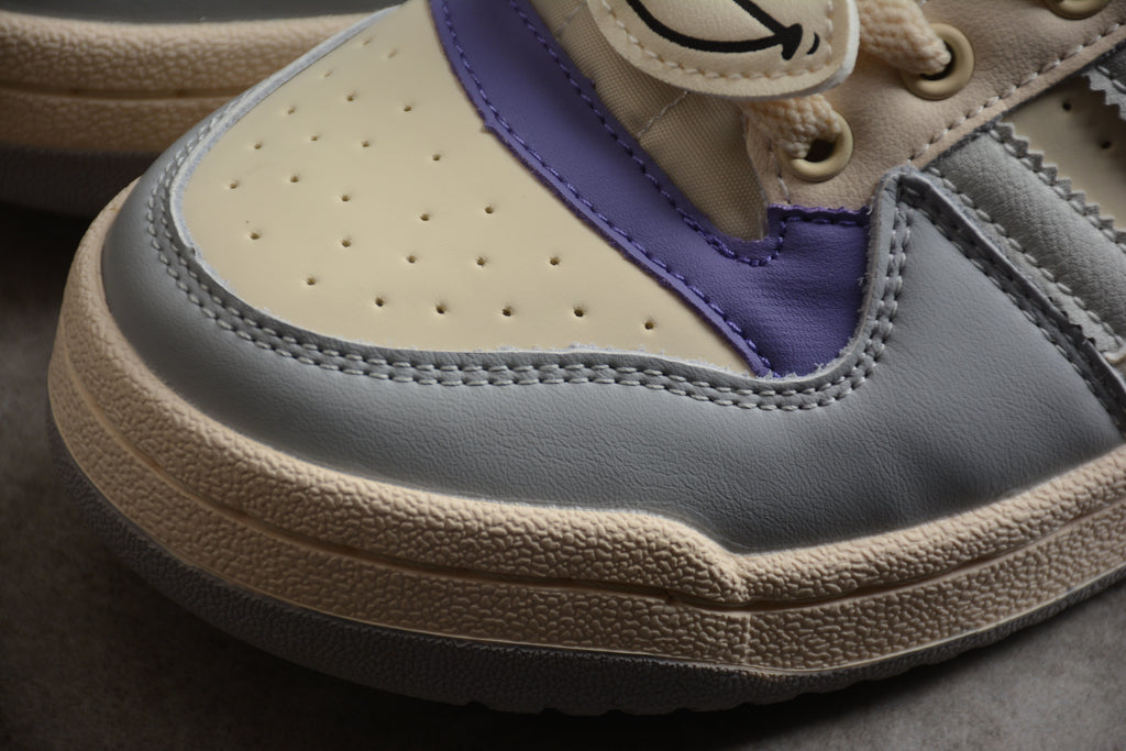 Adidas Forum – Beige con Detalles Azules