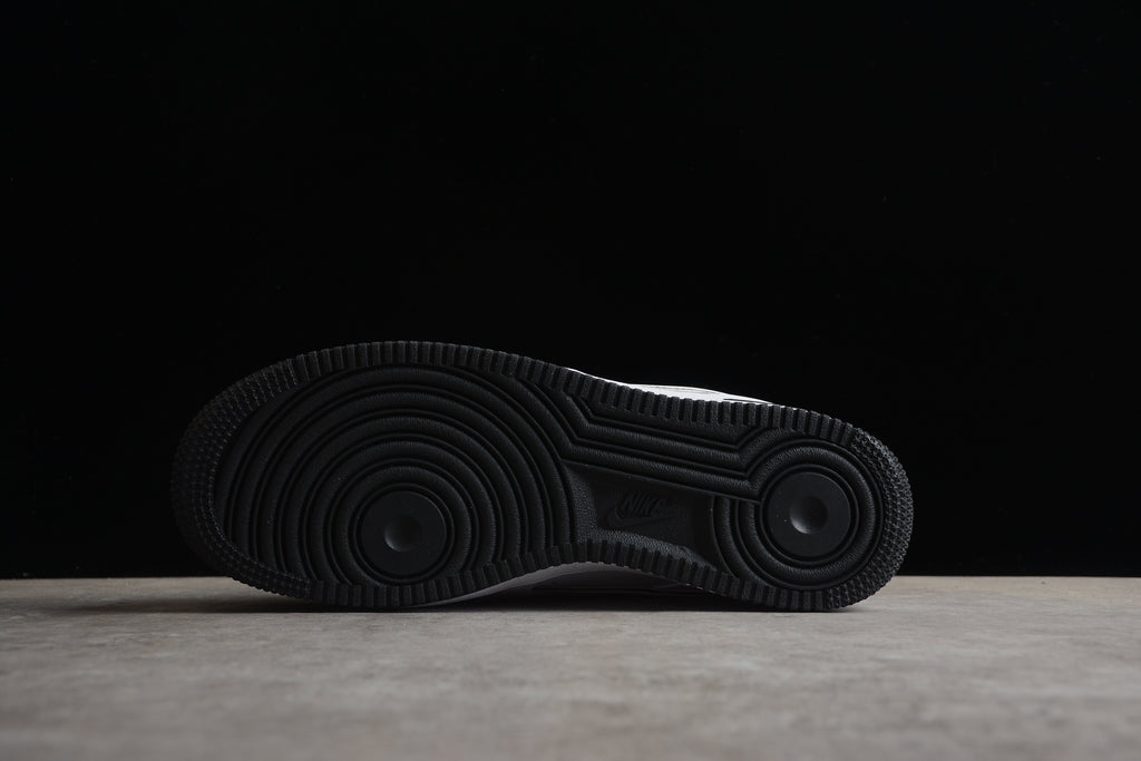 Air Force 1 Low – Blanco / Negro