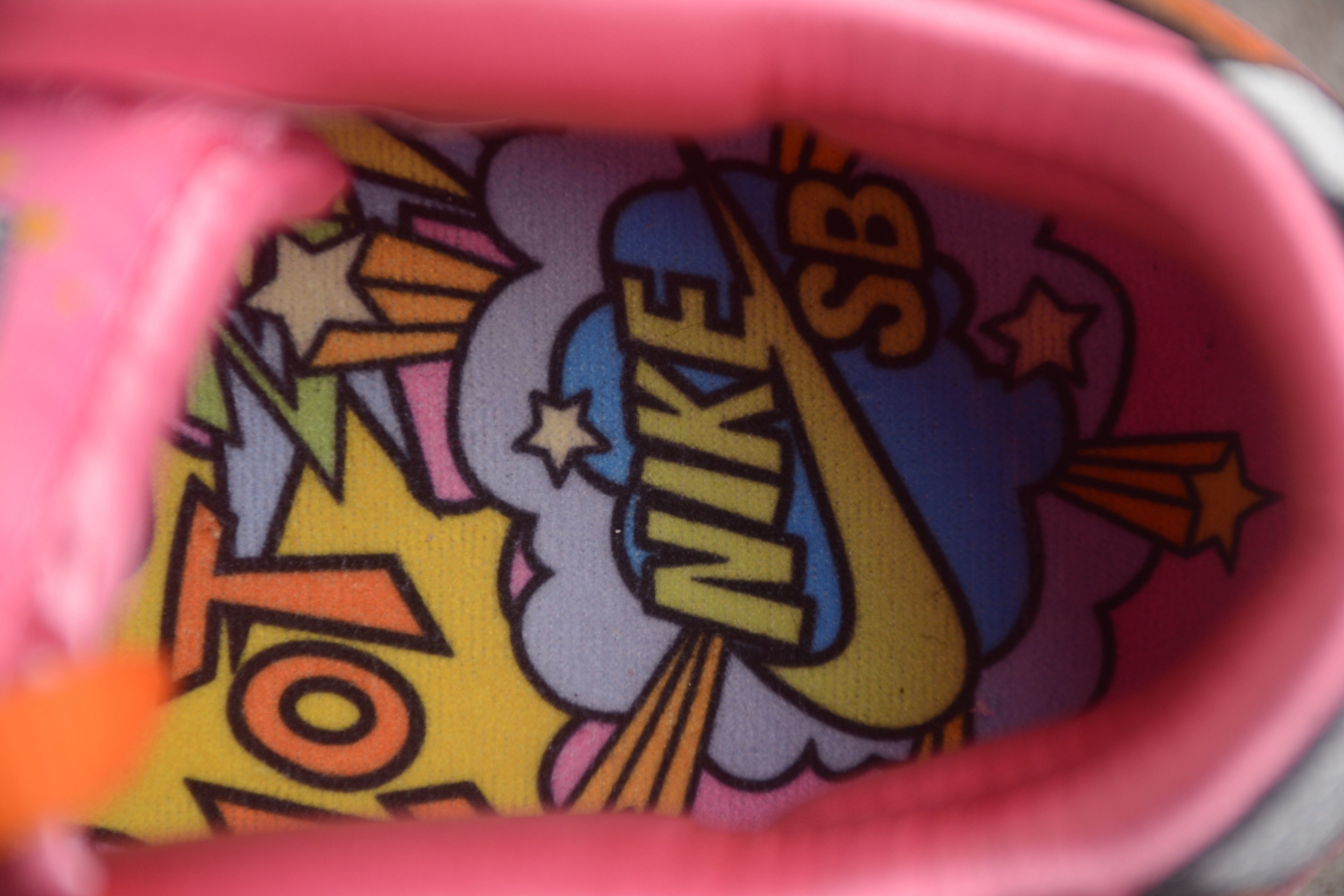 Dunk SB – Rosa / Naranja