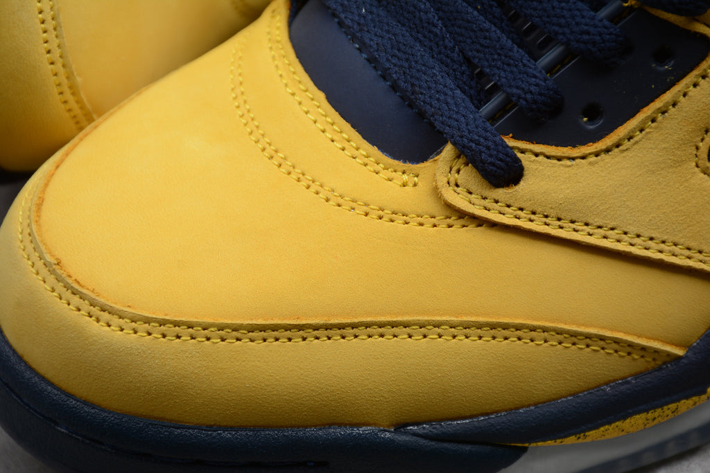 Air Jordan 5 – Amarillo